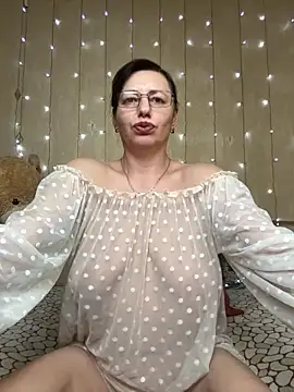 Amberhotqueen online show from 12, 2, 2026