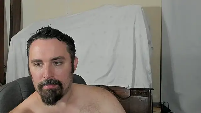 Snapshot of Metalstud chatting on 11, 6, 2026 Metalstud online show from 11, 6, 2026