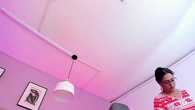 Inndrahot online show from 13, 12, 2024