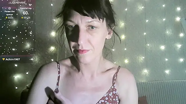 MarieODahliaS online show from 1, 11, 2025