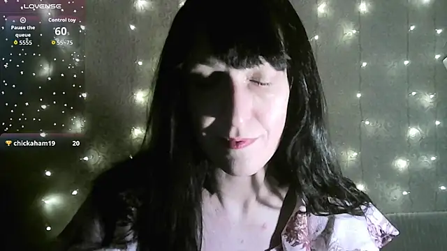 MarieODahliaS online show from 18, 12, 2025