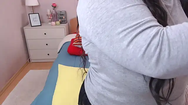 LeveMe2Nightt online show from 3, 3, 2026