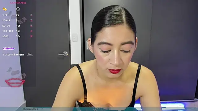 MeganWhite3 online show from 16, 12, 2025