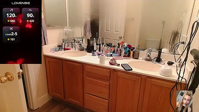 Blondiewithanass online show from 29, 3, 2026