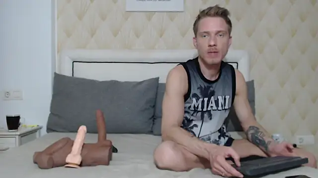 Snapshot of JessicaSteve chatting on 27, 2, 2026 JessicaSteve online show from 27, 2, 2026