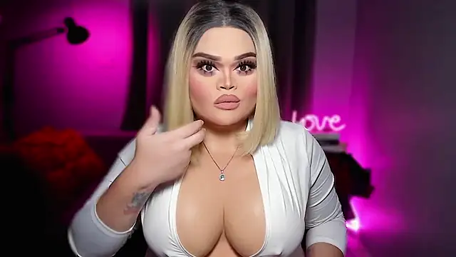 KarolinaThompson online show from 18, 2, 2026