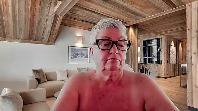 GrannyChrissy68 online show from 19, 2, 2026