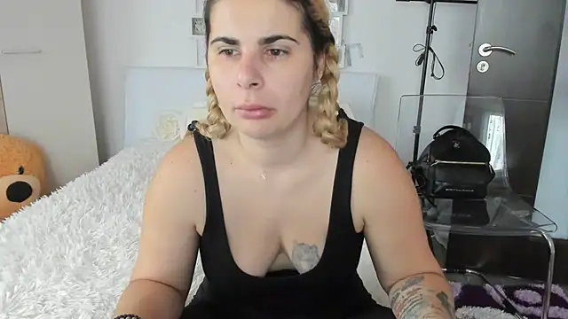 sweetemy4u online show from 9, 12, 2024