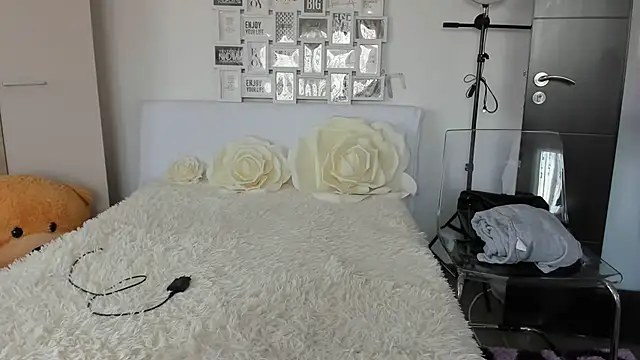 sweetemy4u online show from 8, 1, 2025