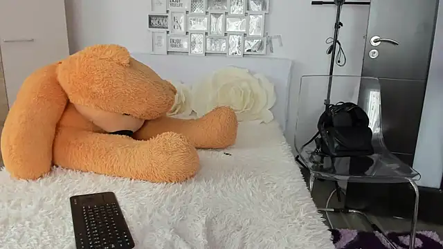 sweetemy4u online show from 18, 2, 2025