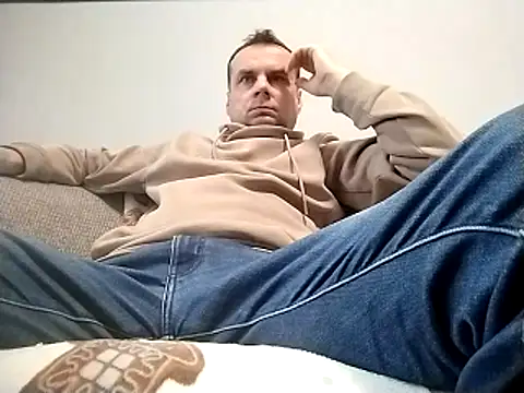 grzes19763 online show from 23, 12, 2025