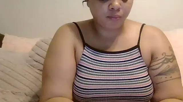 Snapshot of beautylovess chatting on 11, 9, 2025 beautylovess online show from 11, 9, 2025
