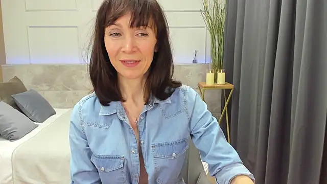 Maria Gold online show from 6, 2, 2025