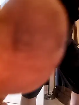 Snapshot of bobby69cock chatting on 3, 11, 2025 bobby69cock online show from 3, 11, 2025