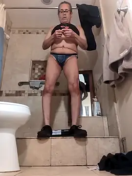 Snapshot of bobby69cock chatting on 17, 11, 2025 bobby69cock online show from 17, 11, 2025