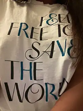 Aestheticsgirl online show from 9, 9, 2025