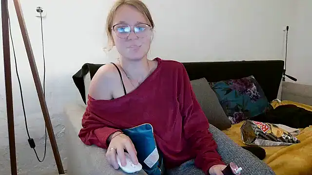 little-leni online show from 9, 5, 2026