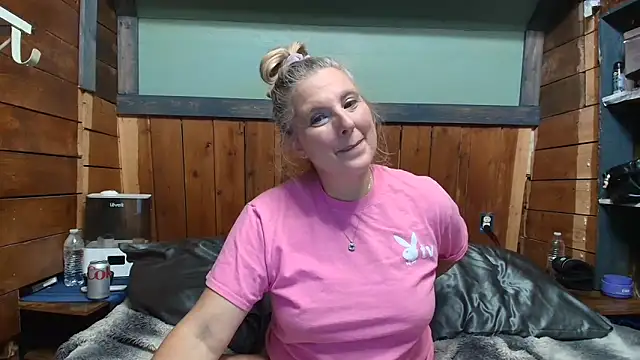 lisaxlovexxx online show from 17, 5, 2026