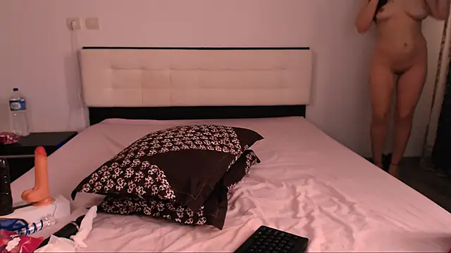 DaryanaRed08 online show from 16, 2, 2025