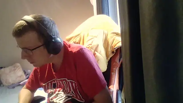 Snapshot of David250692 chatting on 9, 2, 2026 David250692 online show from 9, 2, 2026