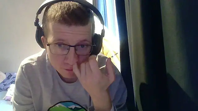 Snapshot of David250692 chatting on 10, 2, 2026 David250692 online show from 10, 2, 2026