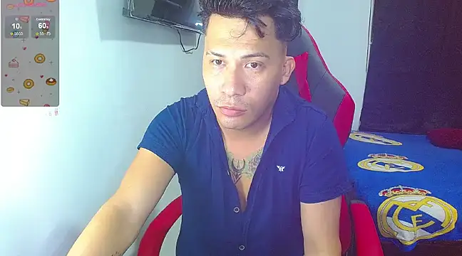 Snapshot of boyhot23x chatting on 6, 2, 2025 boyhot23x online show from 6, 2, 2025