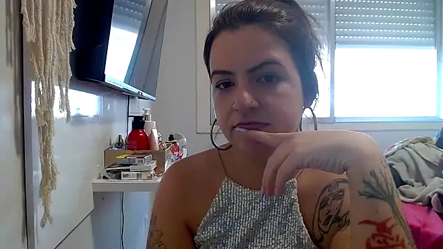 Snapshot of chelbyy chatting on 26, 10, 2025 chelbyy online show from 26, 10, 2025