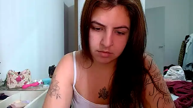 Snapshot of chelbyy chatting on 12, 11, 2025 chelbyy online show from 12, 11, 2025