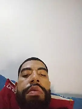 Snapshot of Aroon_Stonne chatting on 7, 11, 2025 Aroon Stonne online show from 7, 11, 2025