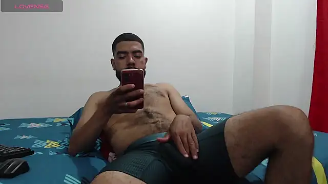 Snapshot of Aroon_Stonne chatting on 3, 7, 2026 Aroon Stonne online show from 3, 7, 2026