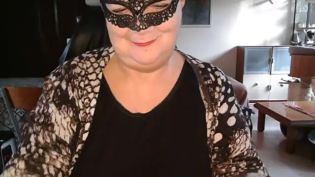 Snapshot of simona60 chatting on 29, 10, 2025 simona60 online show from 29, 10, 2025