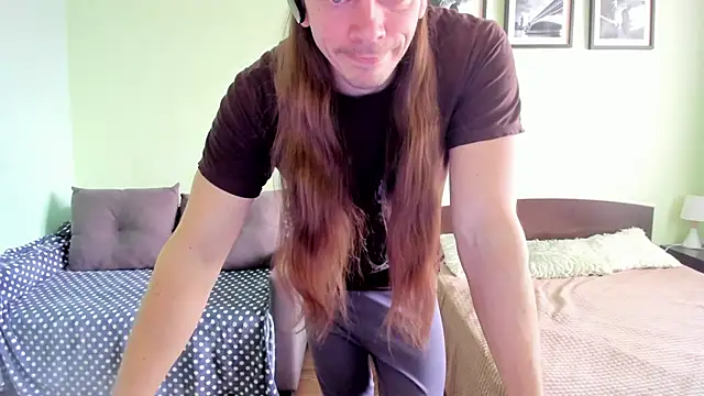 Marrymepls online show from 14, 4, 2026