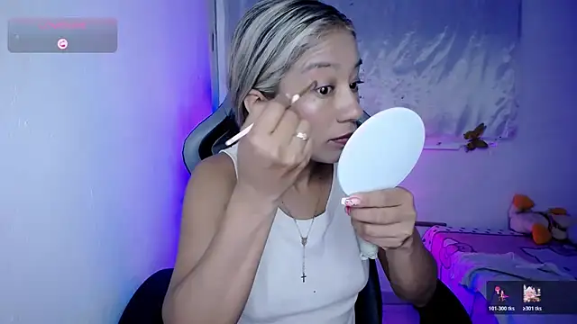 ninatiny online show from 12, 11, 2025