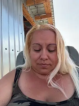 Snapshot of SabinaSweety chatting on 5, 6, 2026 SabinaSweety online show from 5, 6, 2026