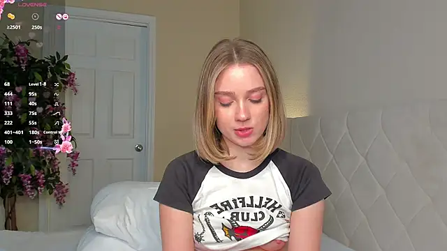 Snapshot of BabyEllen chatting on 20, 1, 2025 BabyEllen online show from 20, 1, 2025