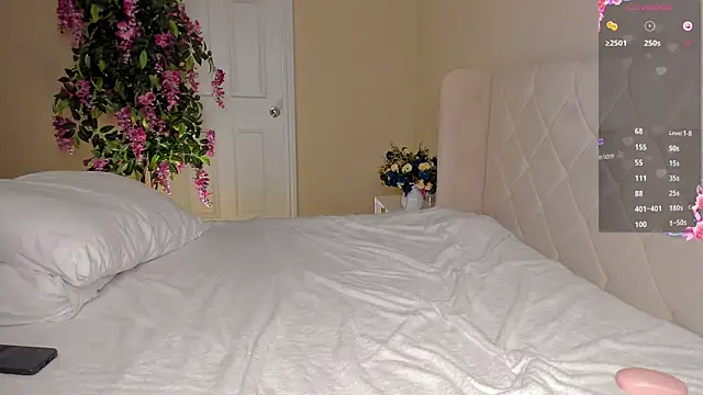 Snapshot of BabyEllen chatting on 1, 3, 2025 BabyEllen online show from 1, 3, 2025