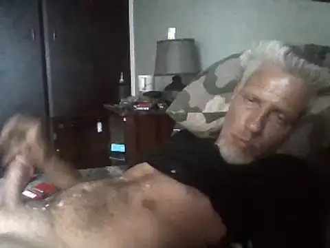 Snapshot of Zues4u chatting on 2, 12, 2025 Zues4u online show from 2, 12, 2025