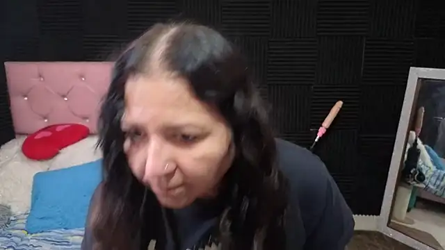 katifoxx online show from 12, 4, 2026