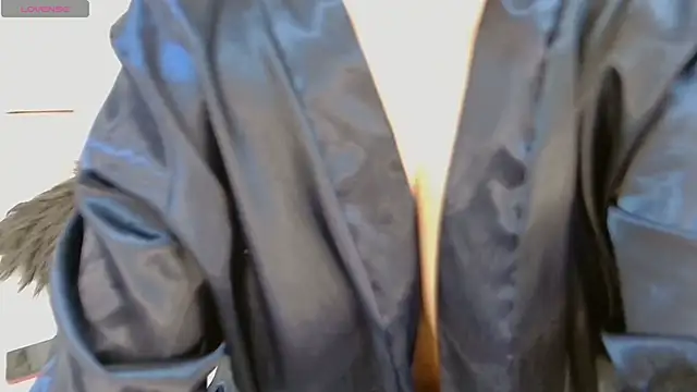 Snapshot of zarahdivousi chatting on 22, 11, 2025 zarahdivousi online show from 22, 11, 2025