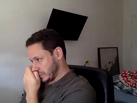 Snapshot of FelipeRiver chatting on 17, 10, 2025 FelipeRiver online show from 17, 10, 2025