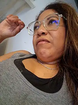 mila38 online show from 17, 4, 2026