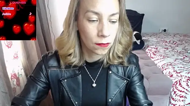 Snapshot of cristin_doll_ chatting on 6, 2, 2026 cristin doll online show from 6, 2, 2026