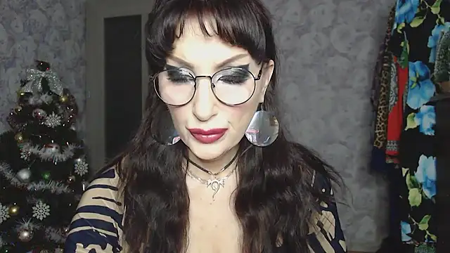 Aziza1 online show from 5, 1, 2026