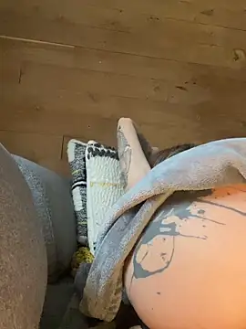 Etwas neugierig online show from 23, 2, 2025