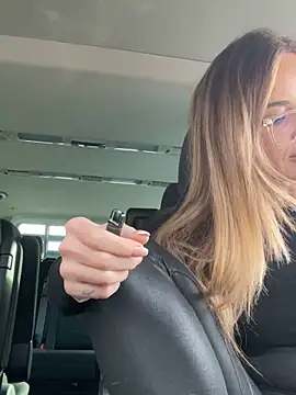 Etwas neugierig online show from 2, 3, 2026