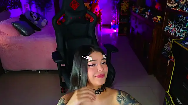 ambarEvans online show from 30, 1, 2025