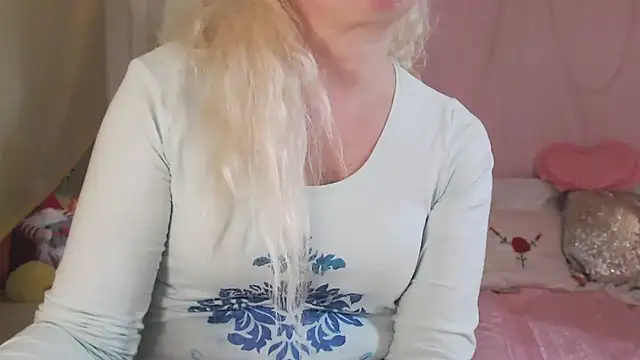 SunnySylvia online show from 6, 2, 2026