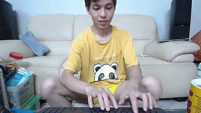 Snapshot of andrewooi chatting on 14, 5, 2026 andrewooi online show from 14, 5, 2026