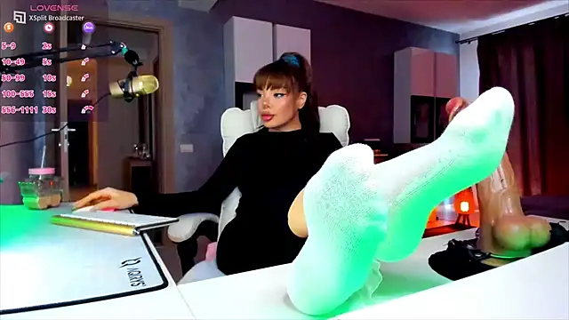 Miss kay1111 online show from 19, 4, 2026