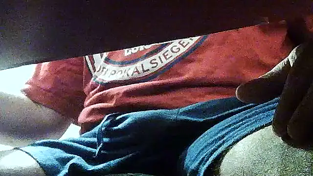 Snapshot of opreatiby chatting on 11, 11, 2025 opreatiby online show from 11, 11, 2025